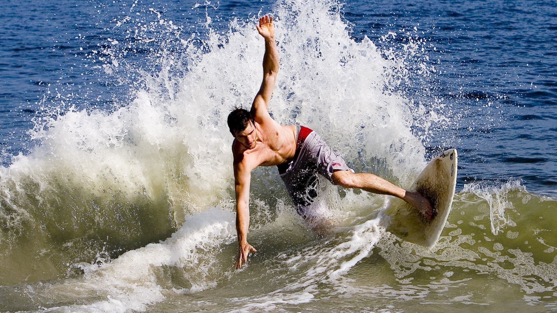 _红土盛放：泥土场上的激情与荣耀_，红土是红泥吗